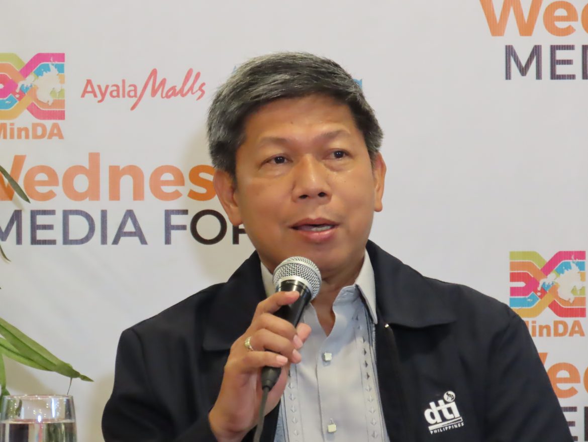 0gio2pic (Romeo Castañaga)